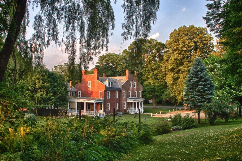 Snapdragon Inn Windsor Eksteriør billede